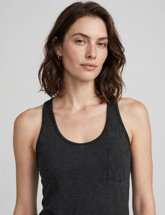 Relaxed Scoop Neck Tank Top With Pocket